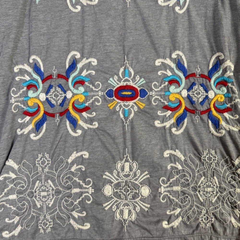 JW Los Angeles Tunic Top Women Medium Gray Embroidered V-Neck 3/4 Sleeve Boho - Picture 6 of 15